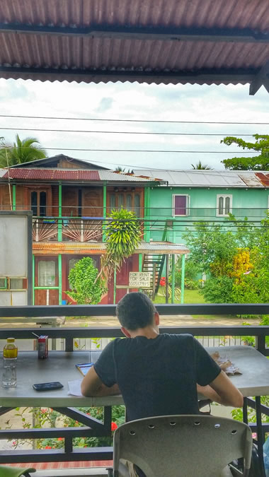 Habla Ya Bocas  is only a block from the Caribbean Sea, so when you're doing your homework on the balcony you'll get to enjoy a calming breeze.
